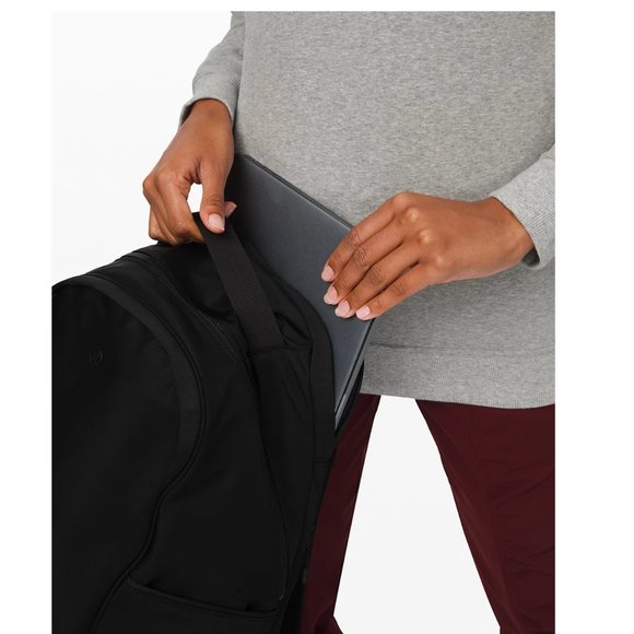 Lululemon Black Out Of Range Backpack 20L - Picture 3 of 10